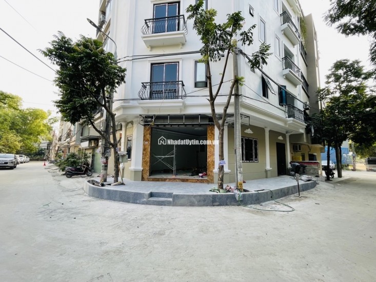 Nhà đẹp mới tinh ở Vân Canh - Hoài Đức chủ cần bán để sang An Khánh mua cho tiện với công việc